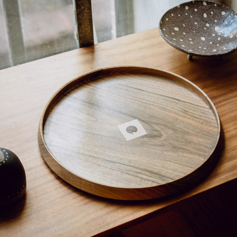 Holzschale Walnuss "Die aufgehende Sonne von Yucatán" 40x4cm Einzelstück