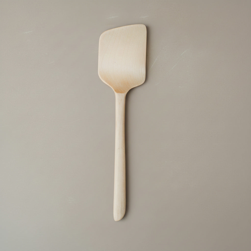 Pfannenwender Ahorn Diagonala, handgefertigt, mit natürlichem Leinöl-Finish, aus einem Stück gefertigt, schonend zu Pfannen, natürlich antiseptisch und lebensmittelecht