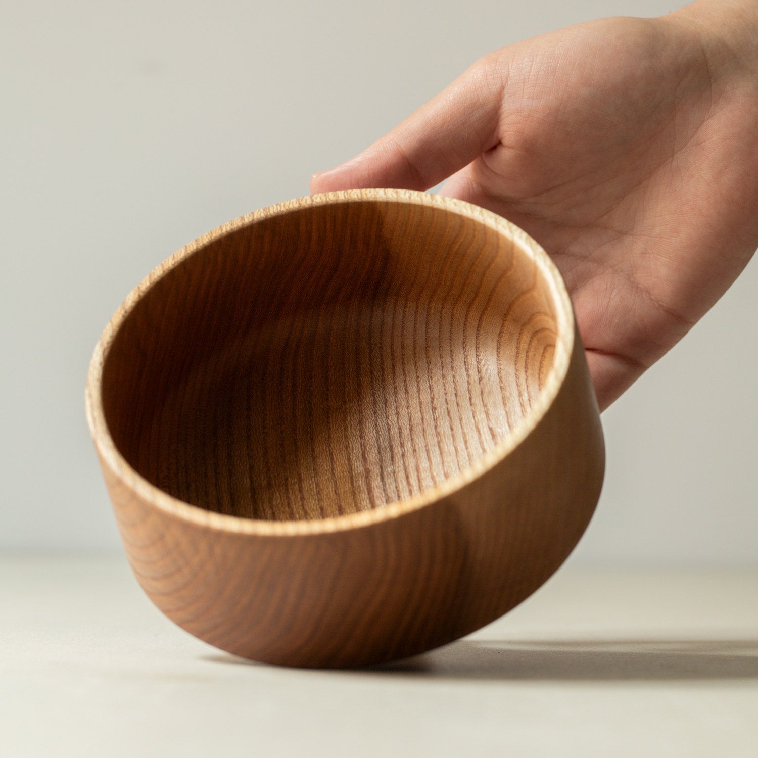 Holz Schale aus Ulmenholz / Rüster, handgedrechselt mit natürlichem Bienenwachs Finish ⌀ 11,5 cm