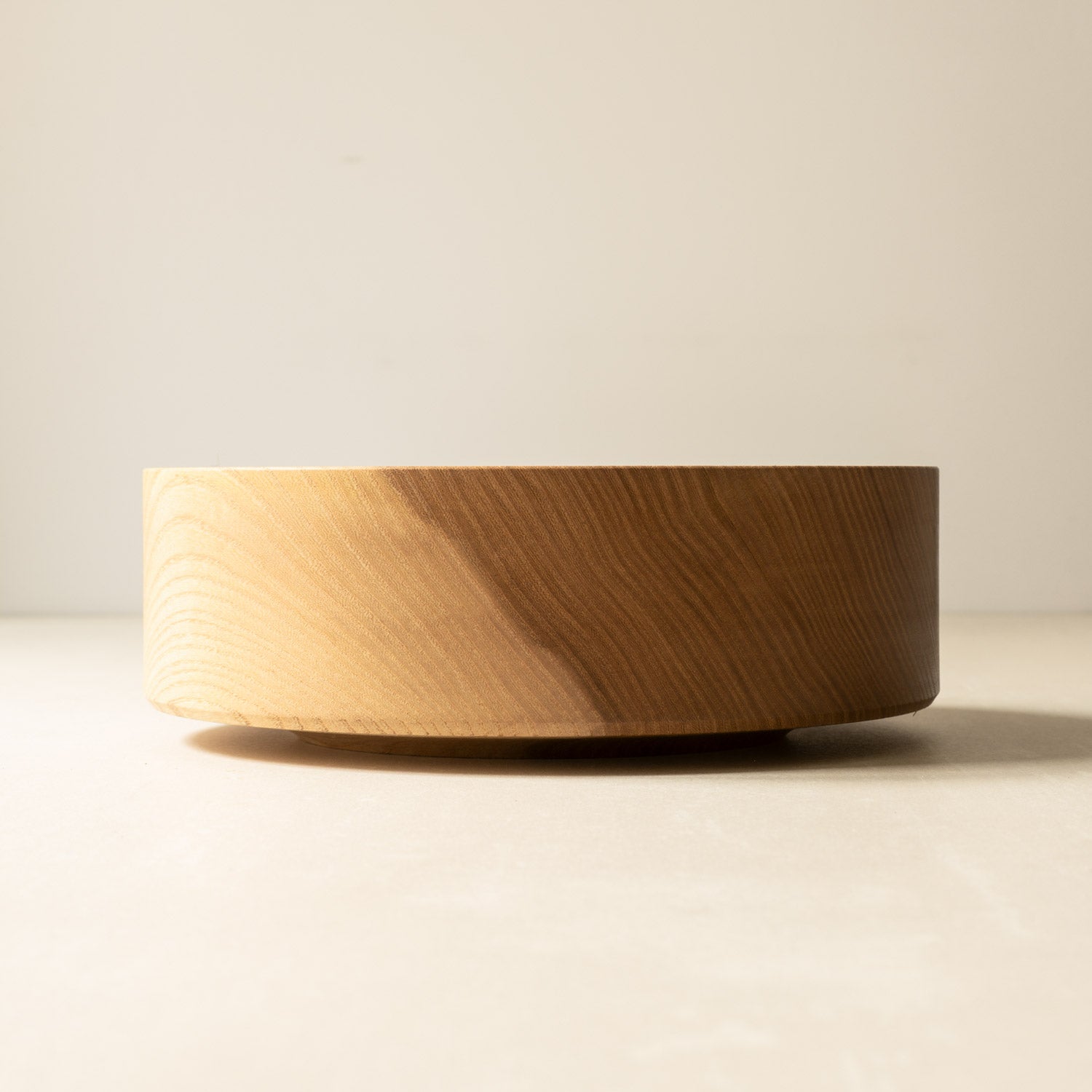 Holz Schale aus Ulmenholz / Rüster handgedrechselt mit natürlichem Bienenwachs Finish ⌀ 20 cm