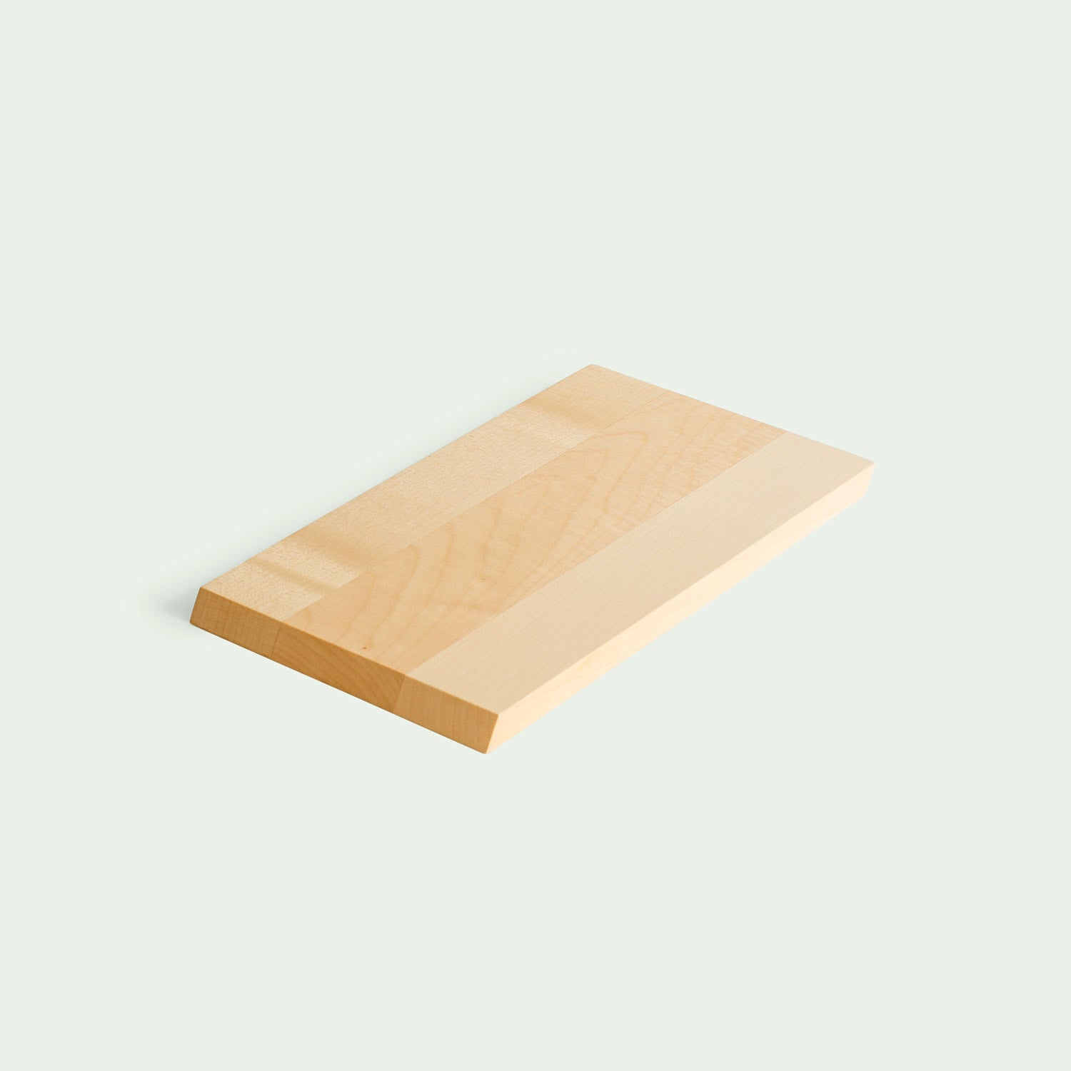 Perspektivische Ansicht eines Frühstücksbrett aus Ahorn, als Freisteller