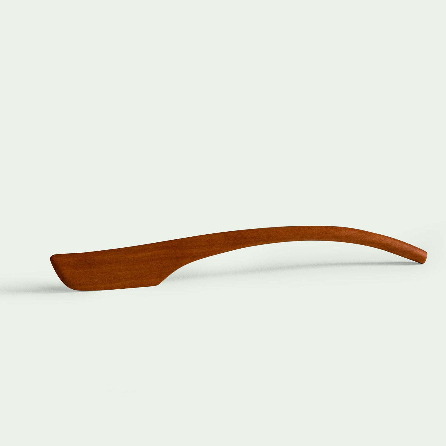Handgefertigtes Buttermesser aus Elsbeere, nachhaltig produziert, seitliche Ansicht.