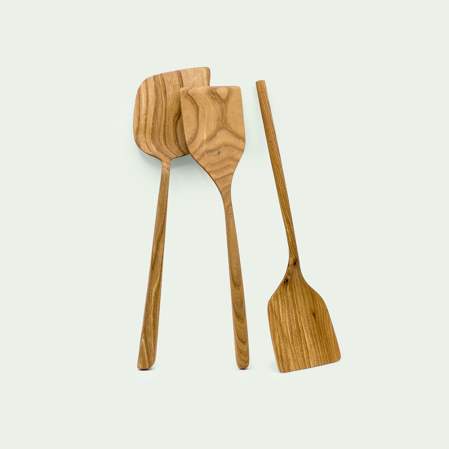 Pfannenwender Set gefertigt aus Rüster, von der marke mimikry aus Leipzig