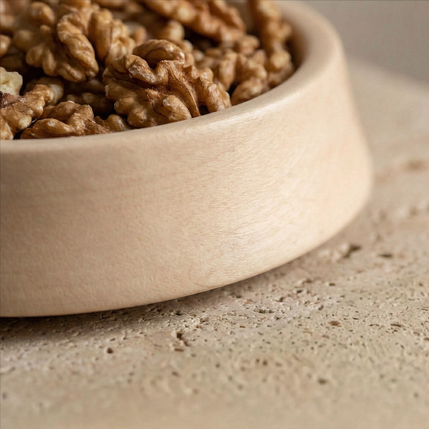 Holzschale aus Ahorn Acero – handgedrechselte, kleine Holzschale aus regionalem Ahornholz mit natürlichem Bienenwachs-Finish für Tisch & Alltag, ⌀ 15,5 cm