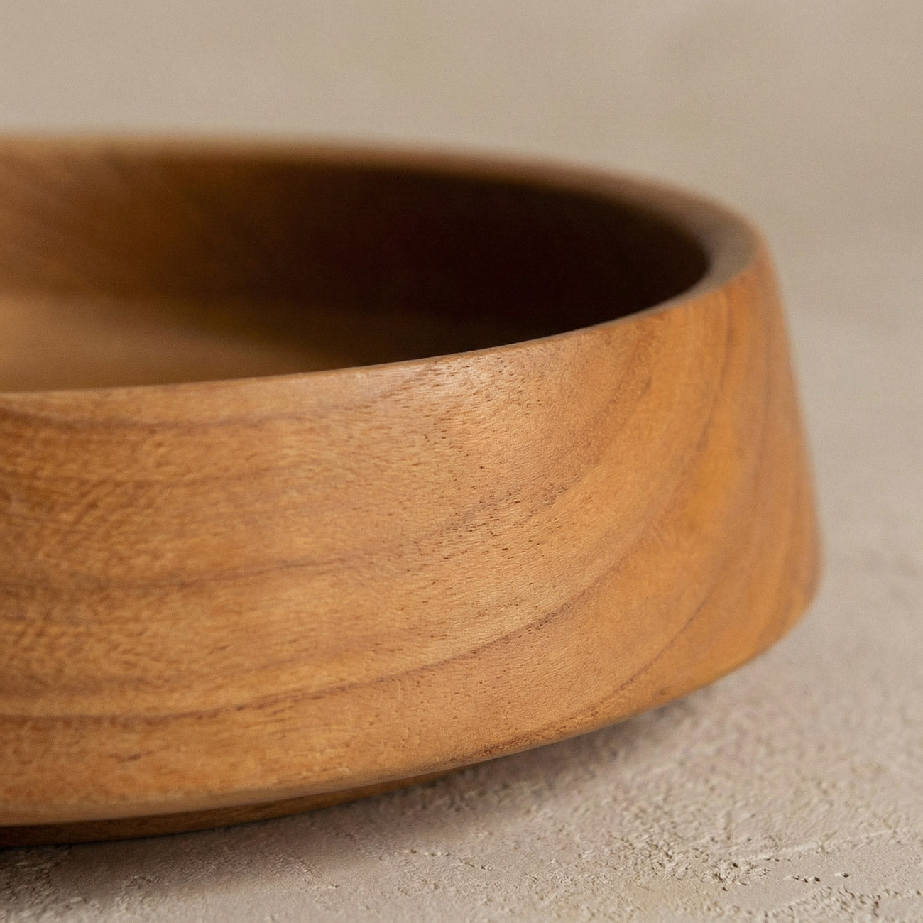 Kirschschale Solva– kleine handgedrechselte Holzschale aus regionalem Kirschholz mit natürlichem Bienenwachs-Finish für Tisch, Snacks & Alltag, Ø 15,5 cm