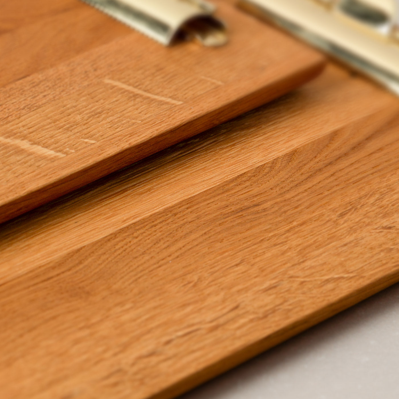 Klemmbrett A5 Eiche Holz als Schreibunterlage für Notizen, Skizzen und Mitschriften, Detailansicht Maserung und Holzbild