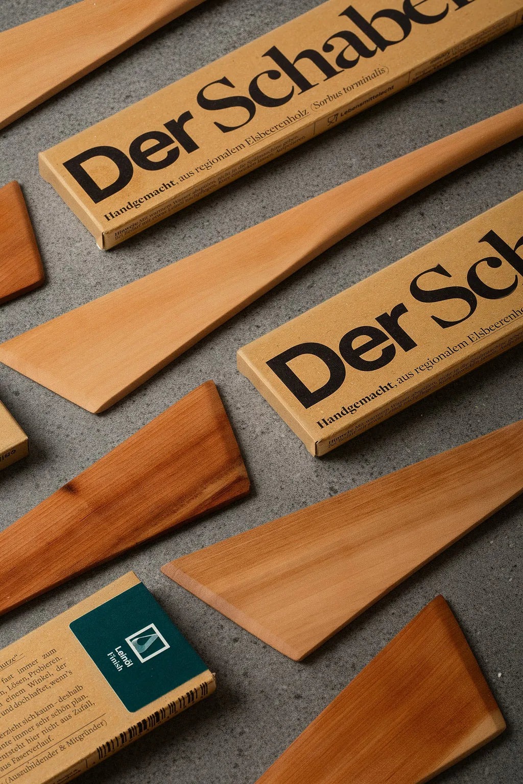 Materialbeispiele für Pfannenwender aus Holz Elsbeeren Holz, der Firma mimikry aus Leipzig