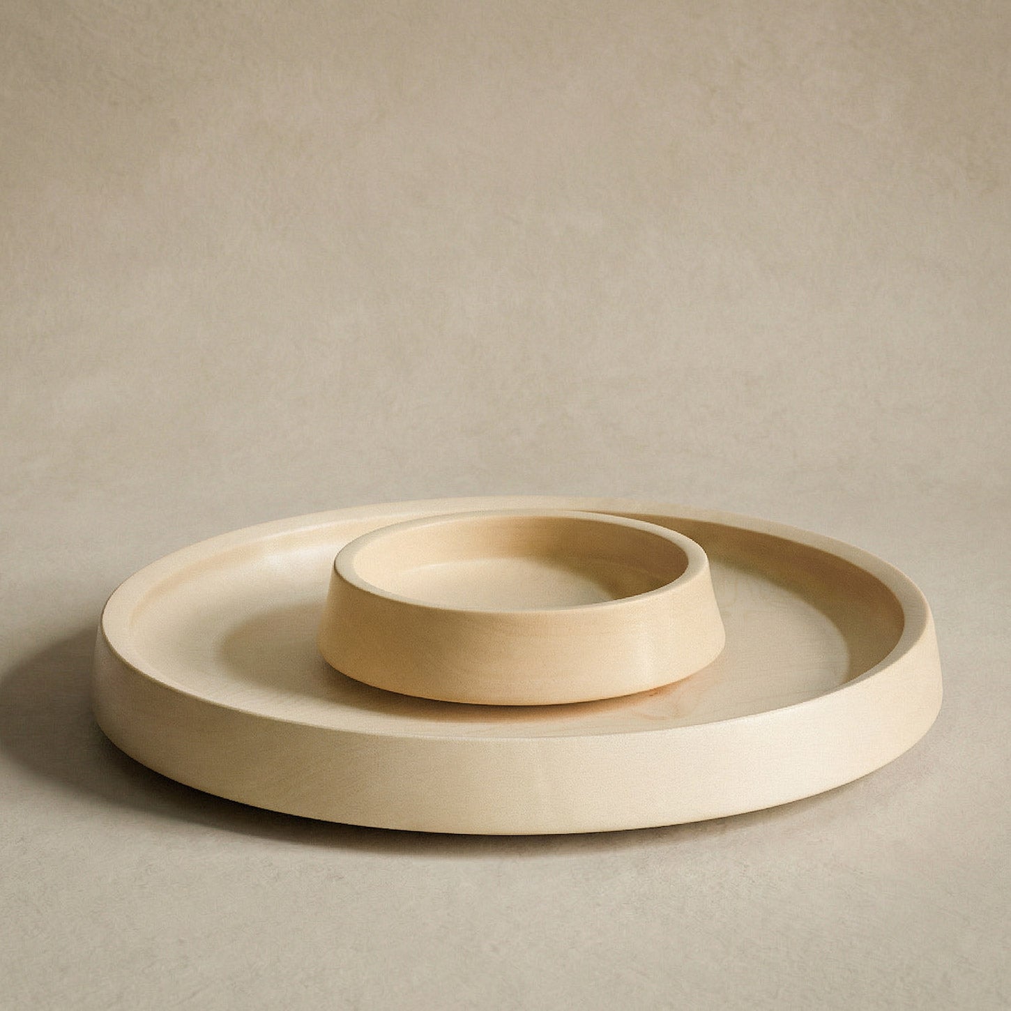 Holzschalen Set Ahorn Acero, gefertigt aus einem massivem Stück hochwertigem Ahornholz mit ebenmäßiges Maserbild. Ø31 cm /  Ø15,5 cm