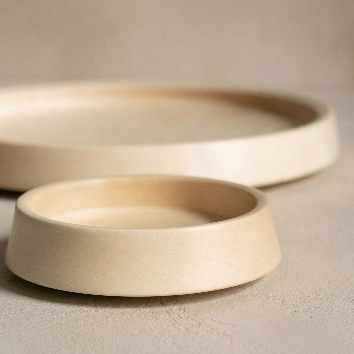 Holzschalen Set Ahorn Acero, gefertigt aus einem massivem Stück hochwertigem Ahornholz mit ebenmäßiges Maserbild. Ø31 cm /  Ø15,5 cm